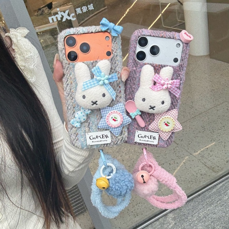 Fashion Ins Cute Cartoon fluf - огляд і ціна Cute Cartoon Wrist Strap Silicone Case