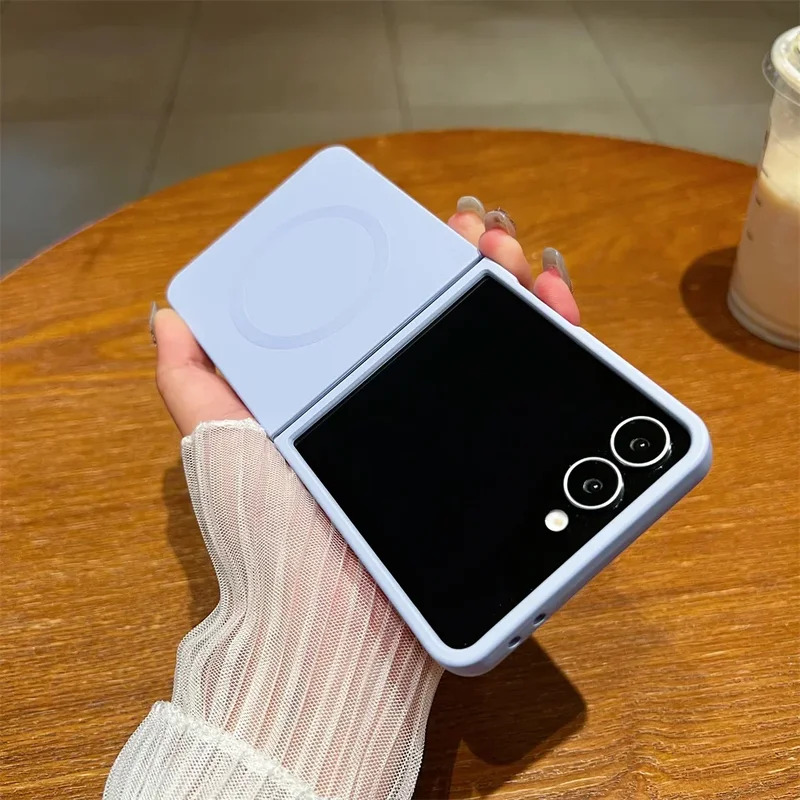 Liquid Silicone Soft Magnetic  - огляд і ціна Liquid Silicone Magnetic Phone Case
